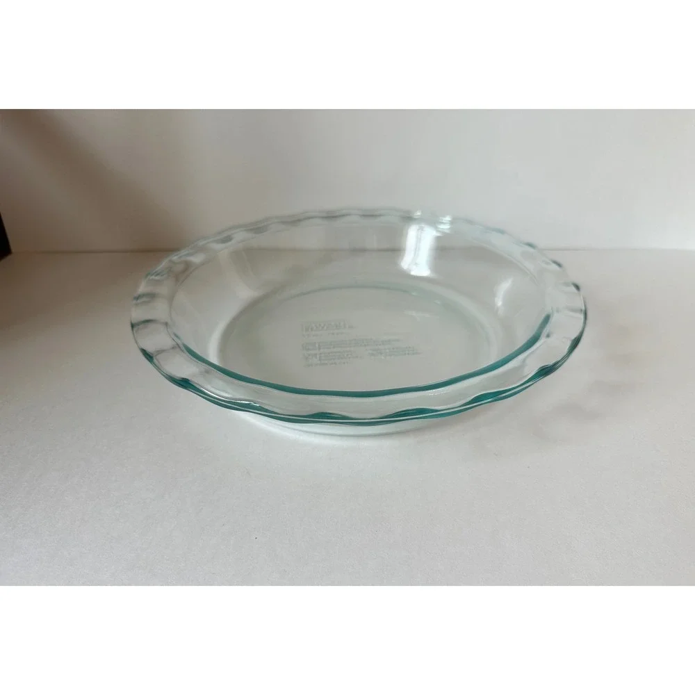 Pyrex 9.5 Inch Clear Glass Fluted Rim Pie Plate Bakeware Dish 24cm 229-V